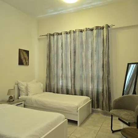 Al Raya Hotel Apartments Dubai Exterior photo